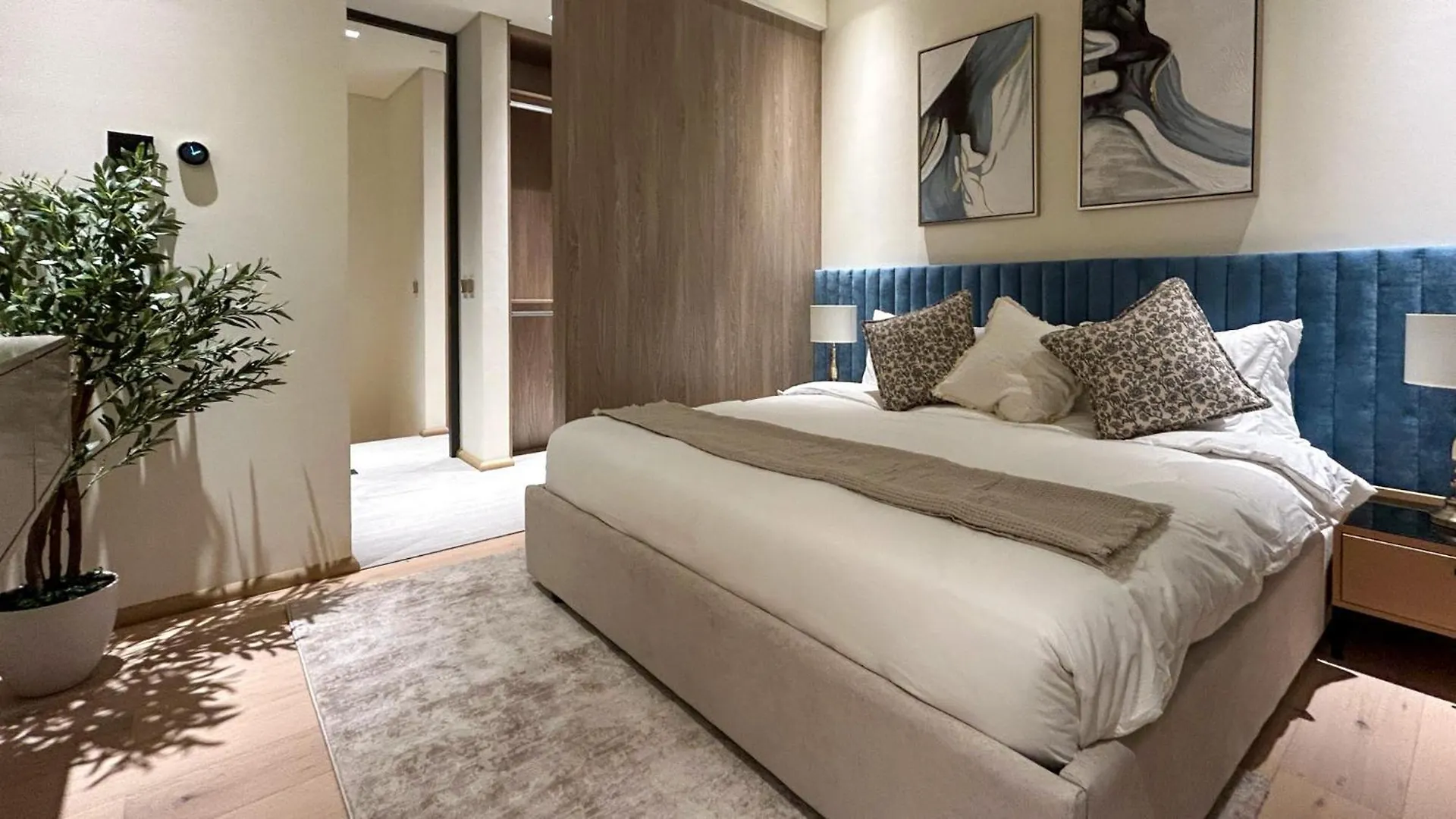 Apartment Bespoke Holiday Homes - Stylish 1Br Penthouse In The Autograph Dubai