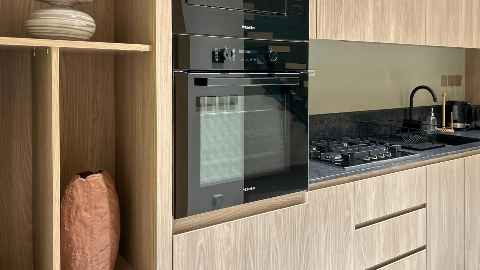Apartment Bespoke Holiday Homes - Stylish 1Br Penthouse In The Autograph Dubai